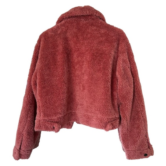 Cropped Faux Fur Fuzzy Coat in Pink - Like New - Size L - Picture 6 of 8